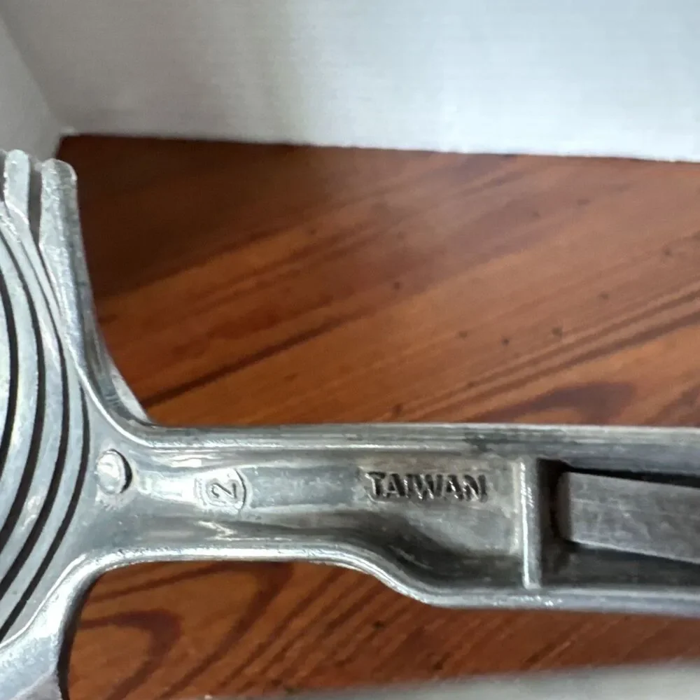 Vintage Hand Held Tongs Tomato Onion Egg Slicer Farm House Decor Citrus Squeezer